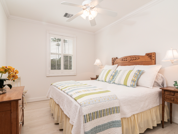 Naples Vacation Rental Near the Beach - Olde Naples Luxury Home